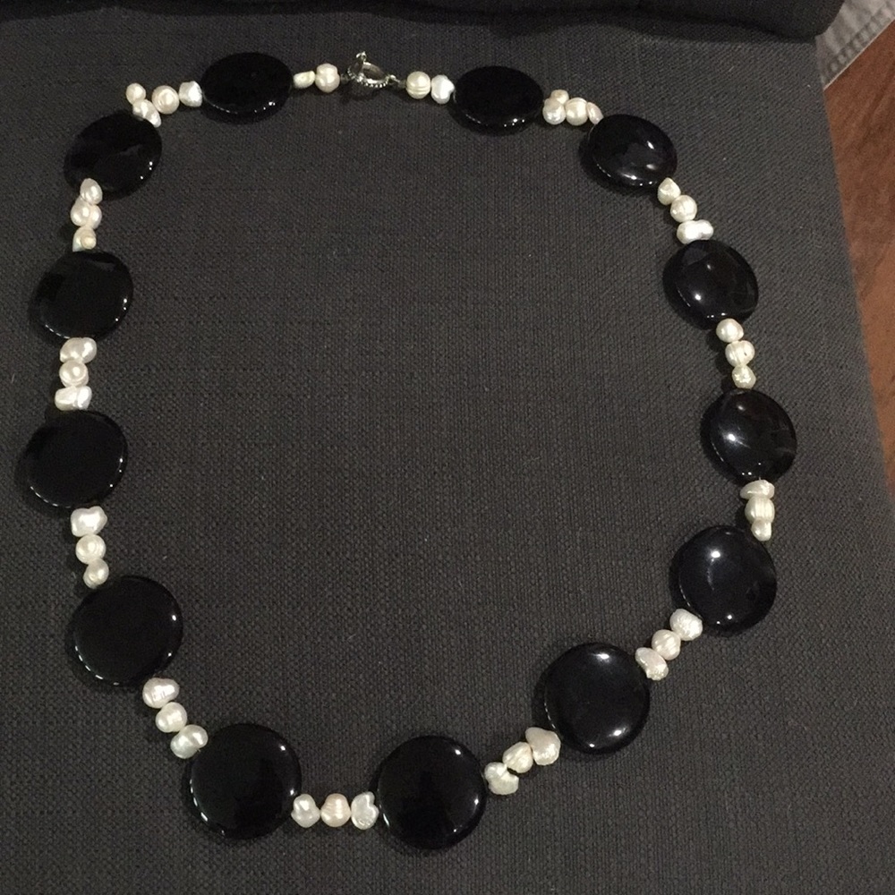 Black onyx with freshwater pearls
